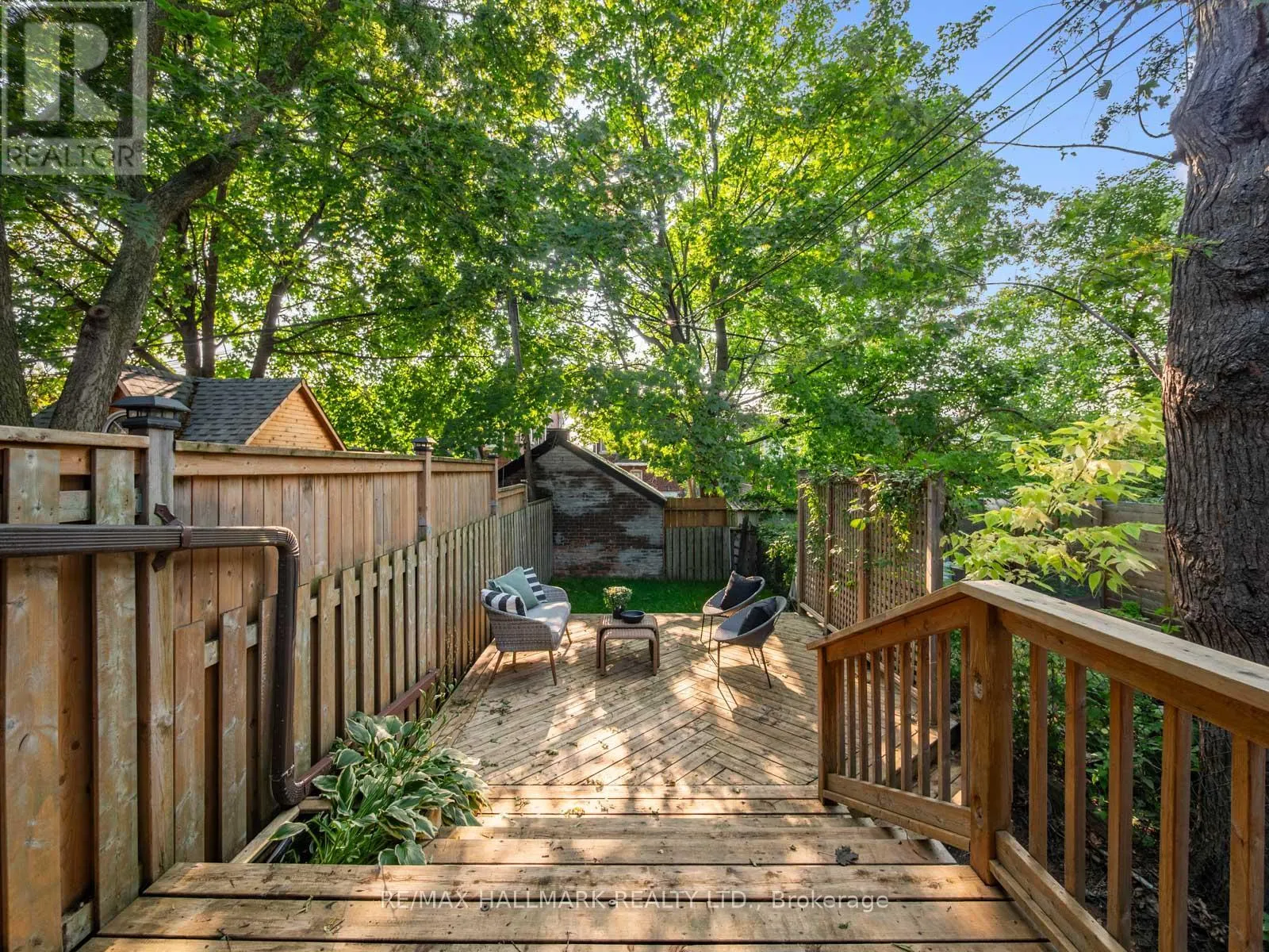 92 MOBERLY AVENUE