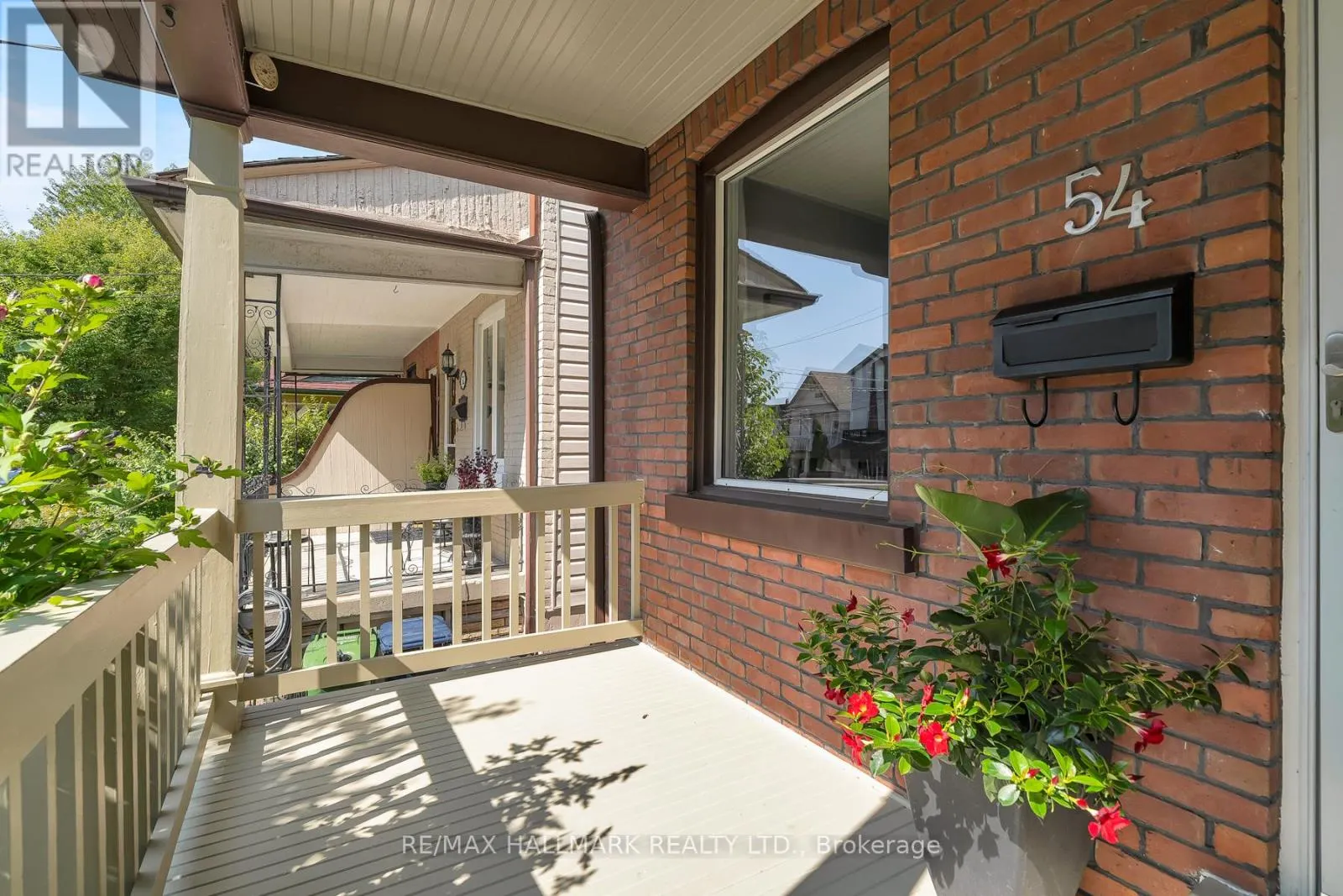 54 WROXETER AVENUE