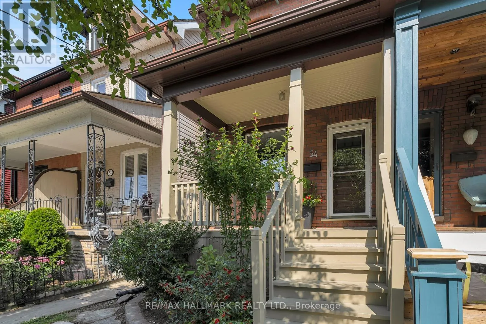 54 WROXETER AVENUE