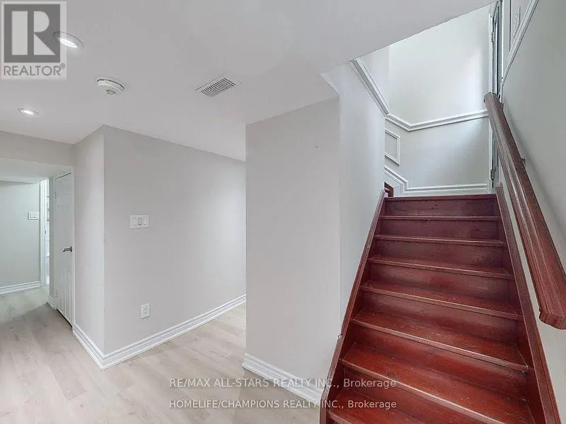 BASEMENT - 896 KENNEDY ROAD