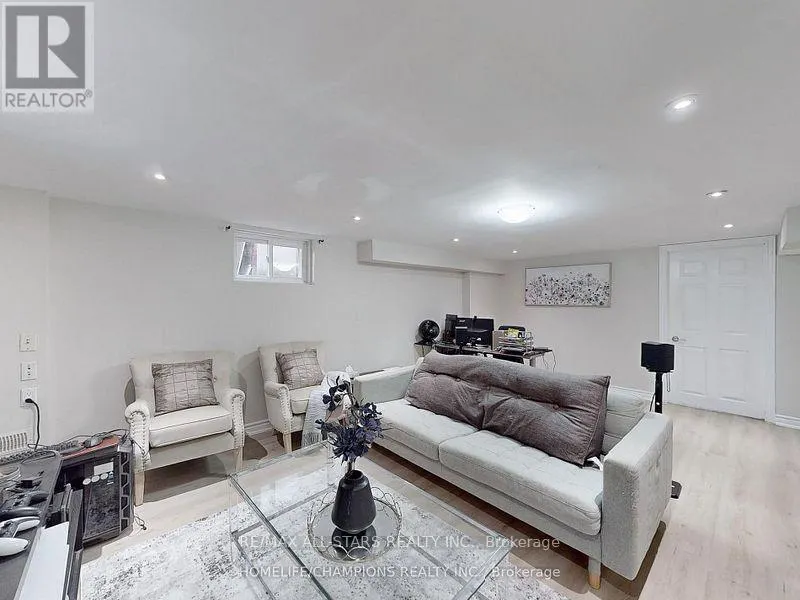 BASEMENT - 896 KENNEDY ROAD
