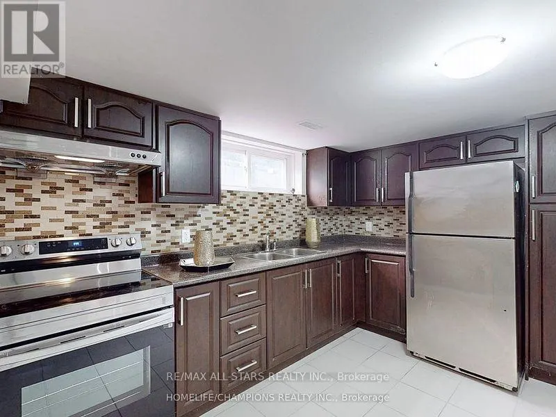 BASEMENT - 896 KENNEDY ROAD