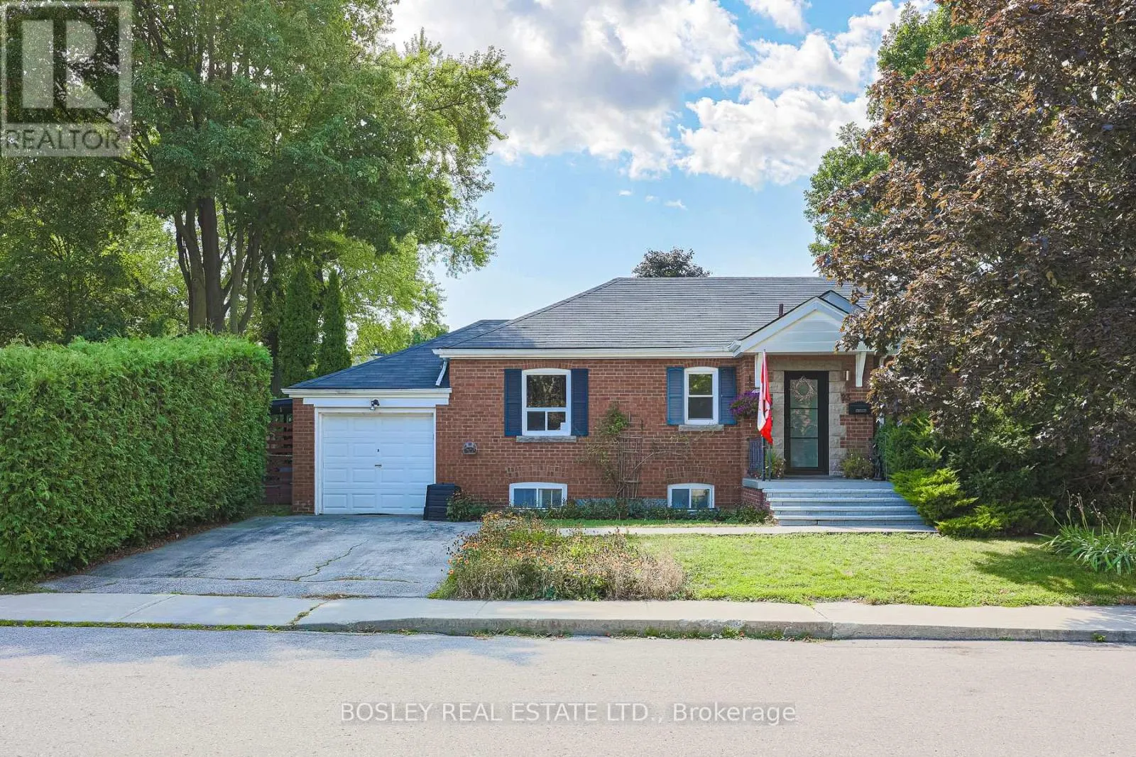 23 STAG HILL DRIVE