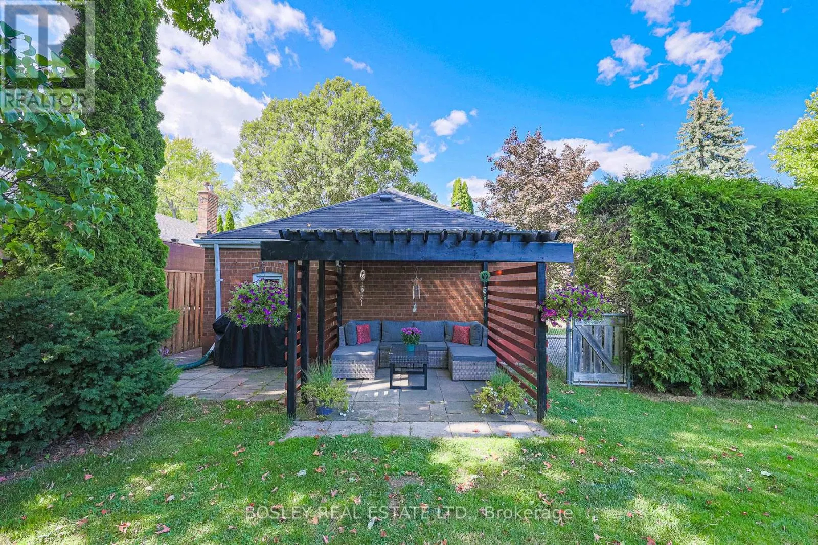 23 STAG HILL DRIVE