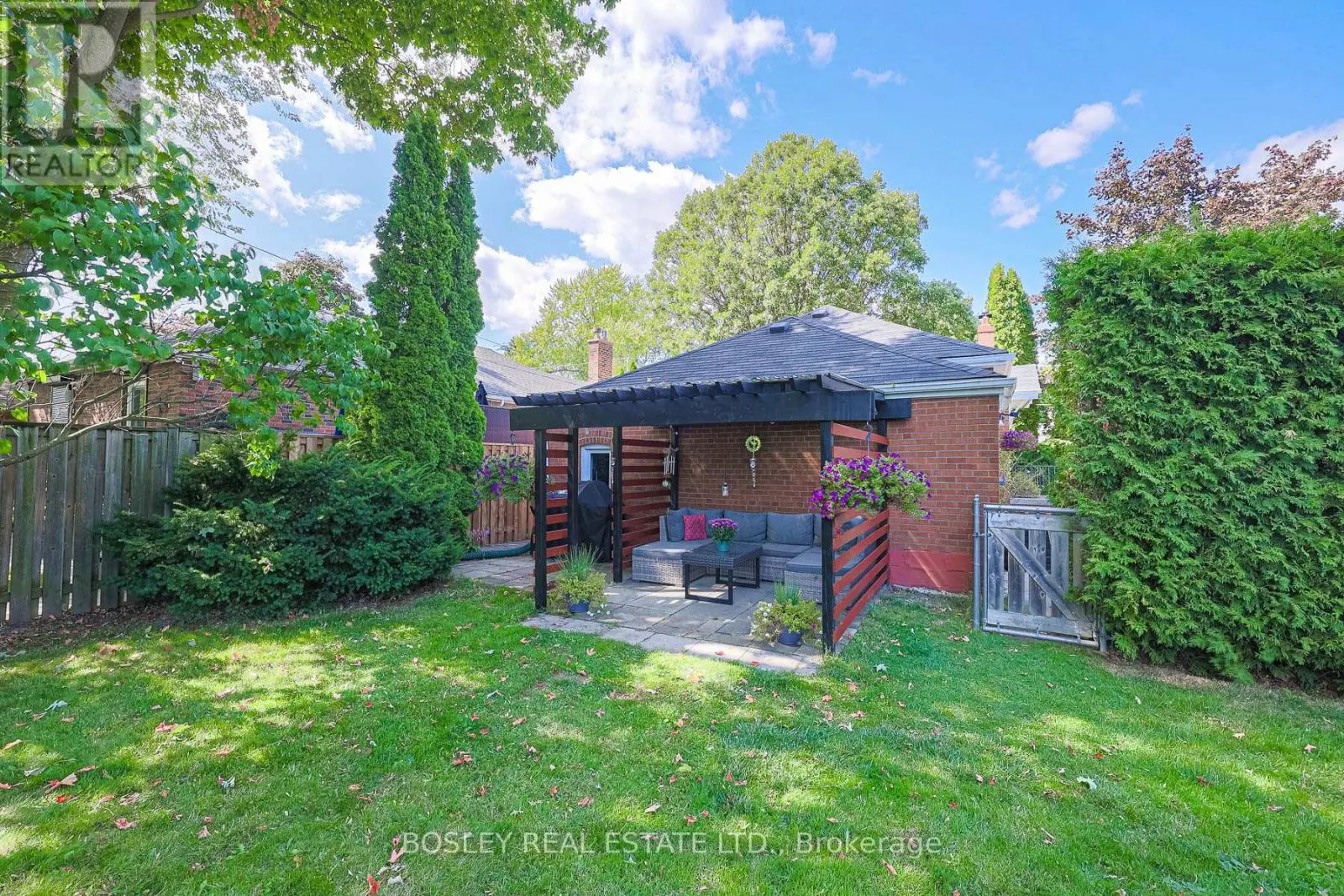 23 STAG HILL DRIVE