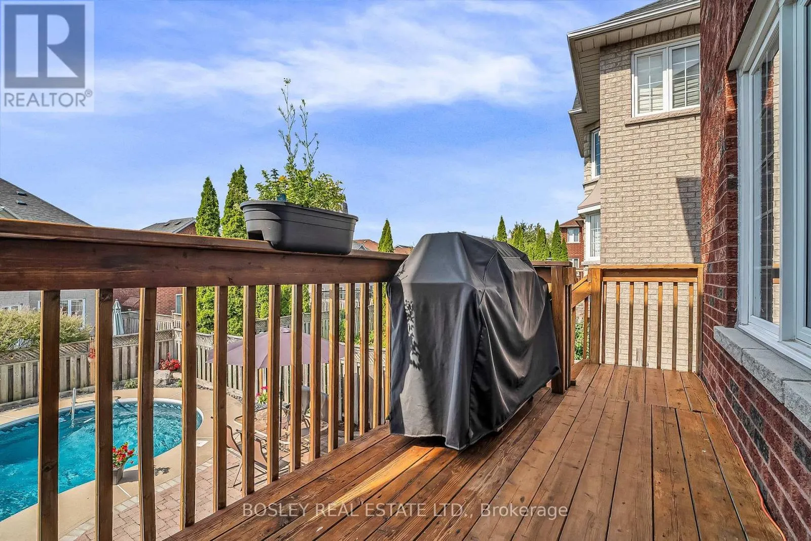 29 MORTIMER CRESCENT