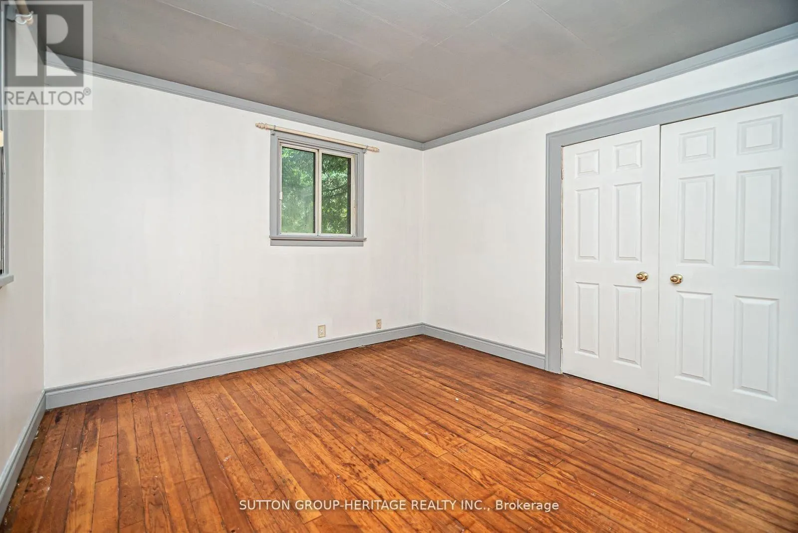 SMALLER HOUSE - 3390A CONCESSION 9 ROAD