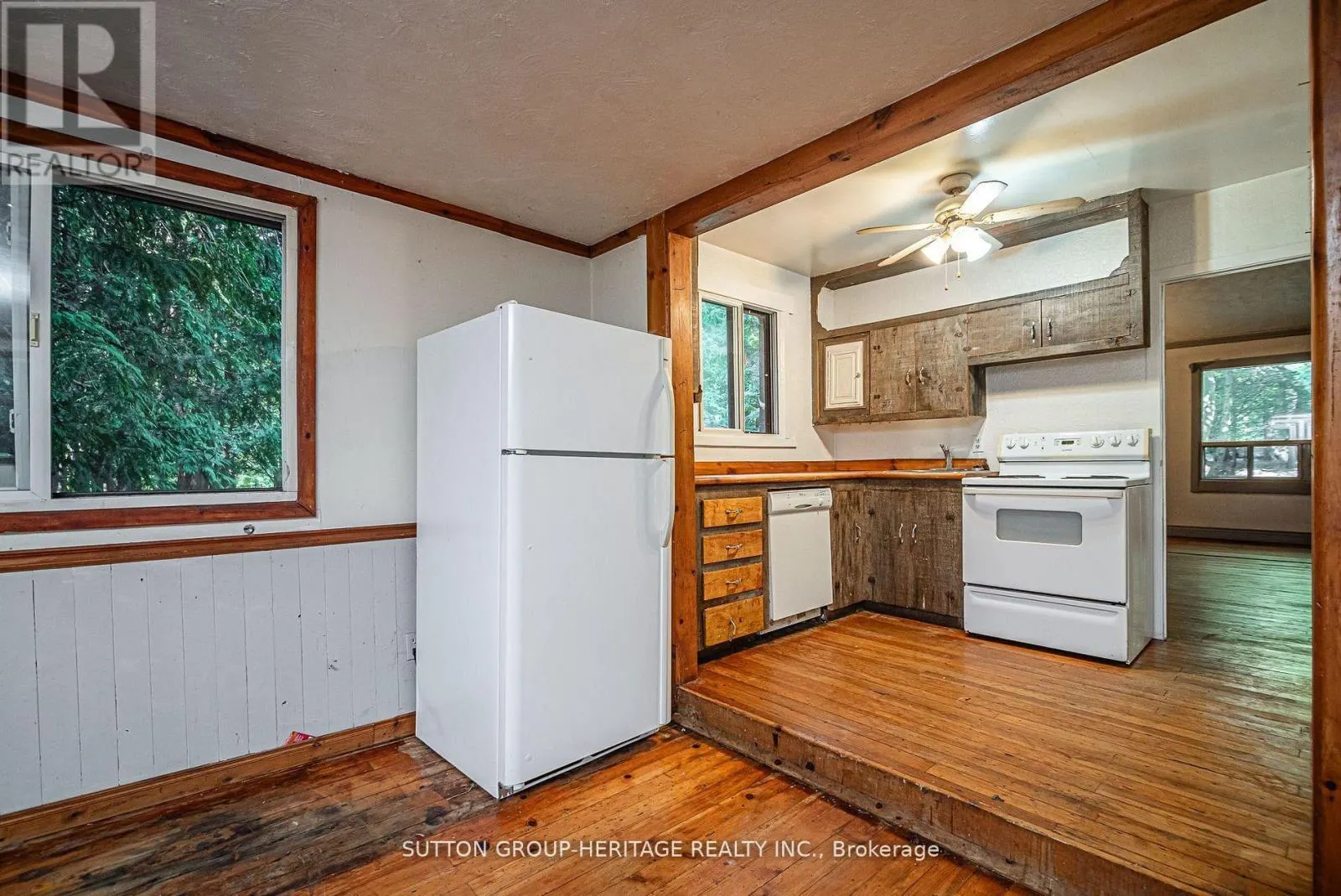 SMALLER HOUSE - 3390A CONCESSION 9 ROAD
