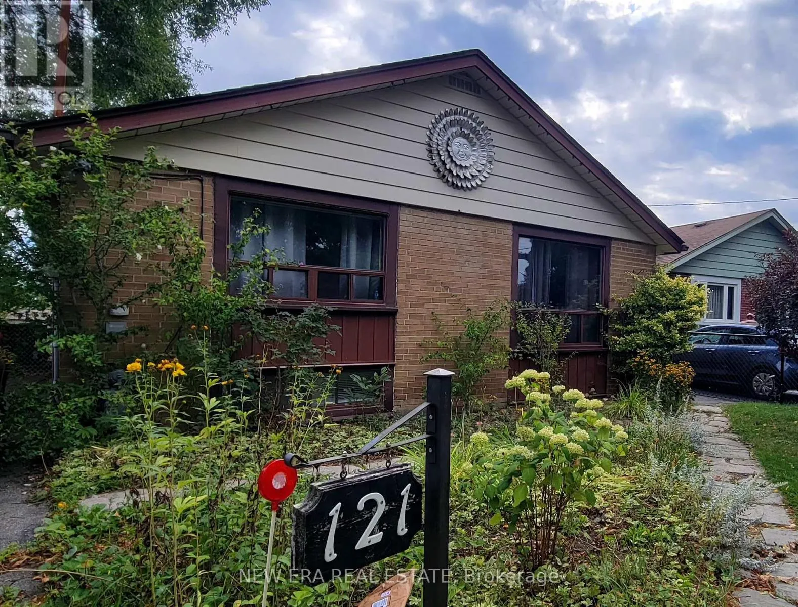 121 PANDORA CIRCLE