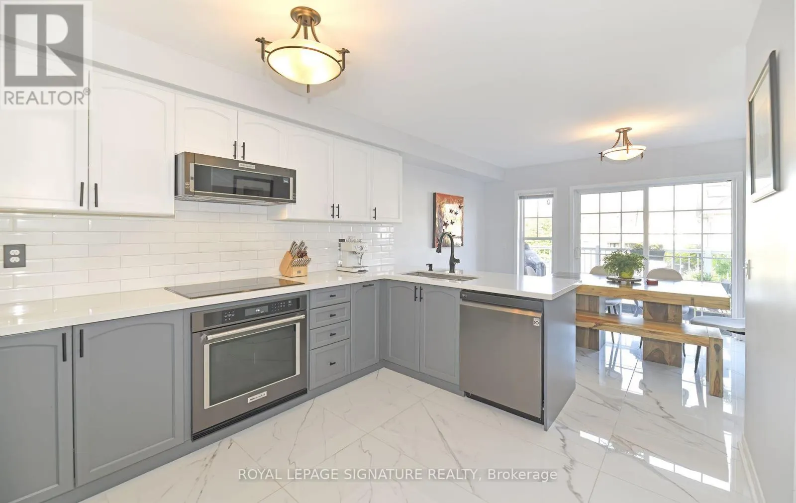 116 HARBOURSIDE DRIVE