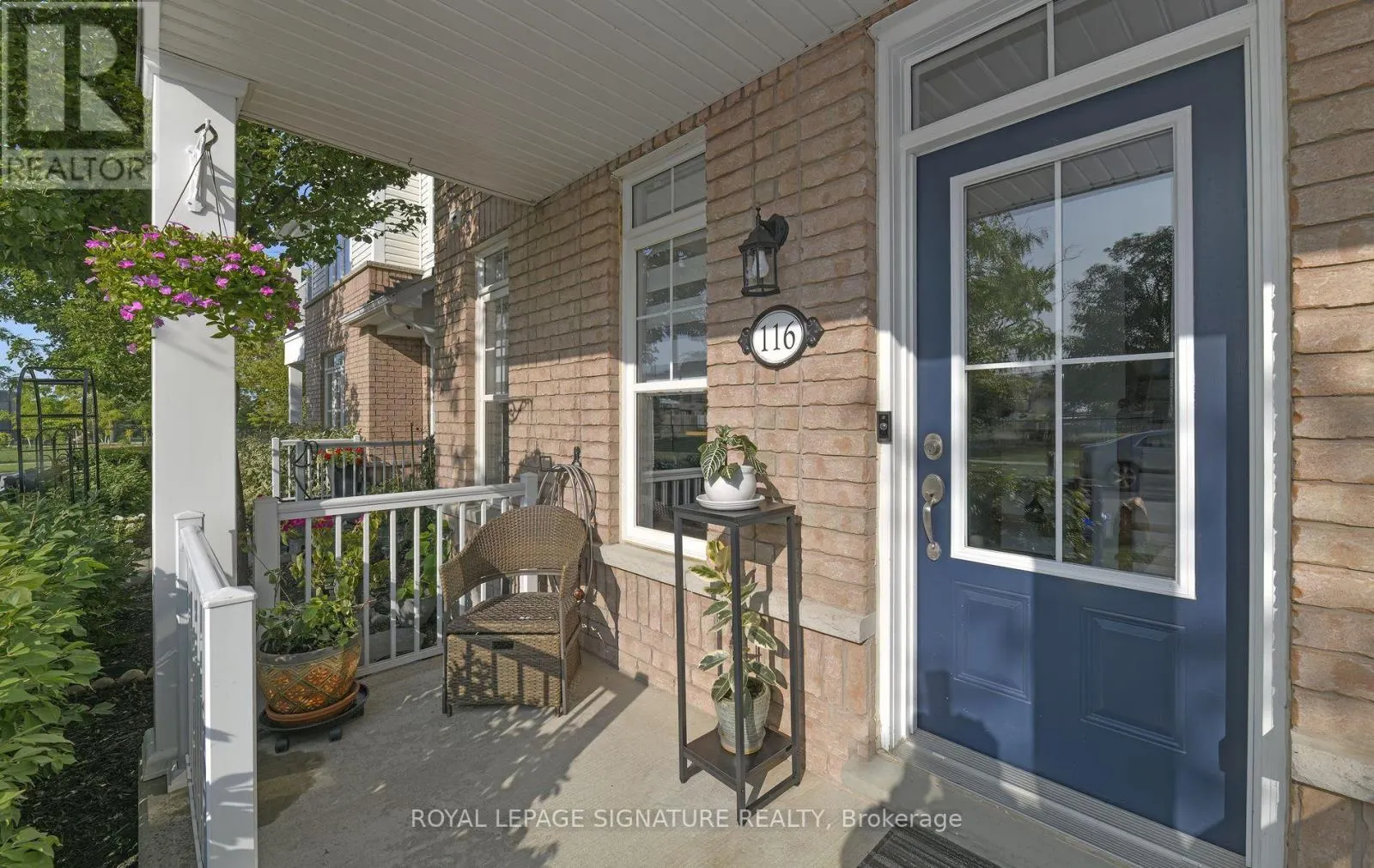 116 HARBOURSIDE DRIVE
