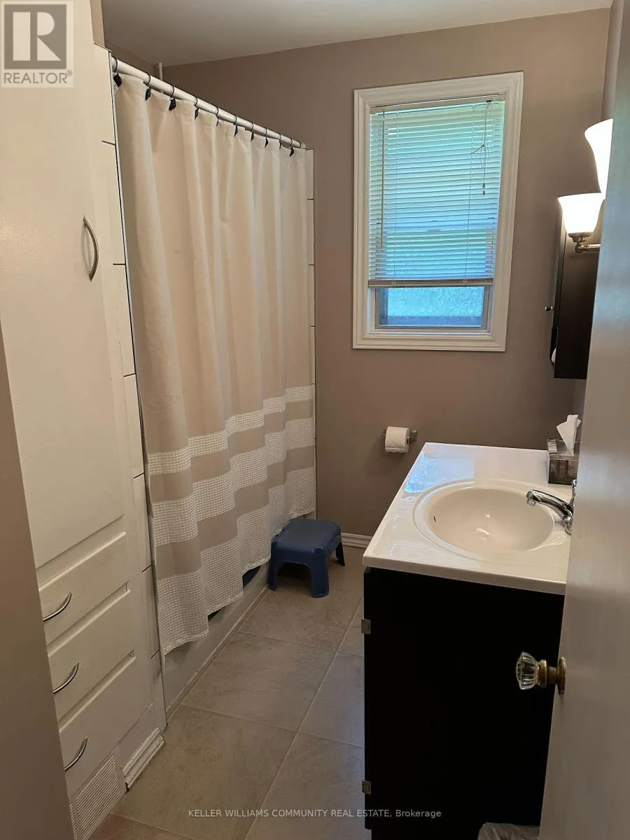 B - 4489 OLD SCUGOG ROAD, #B