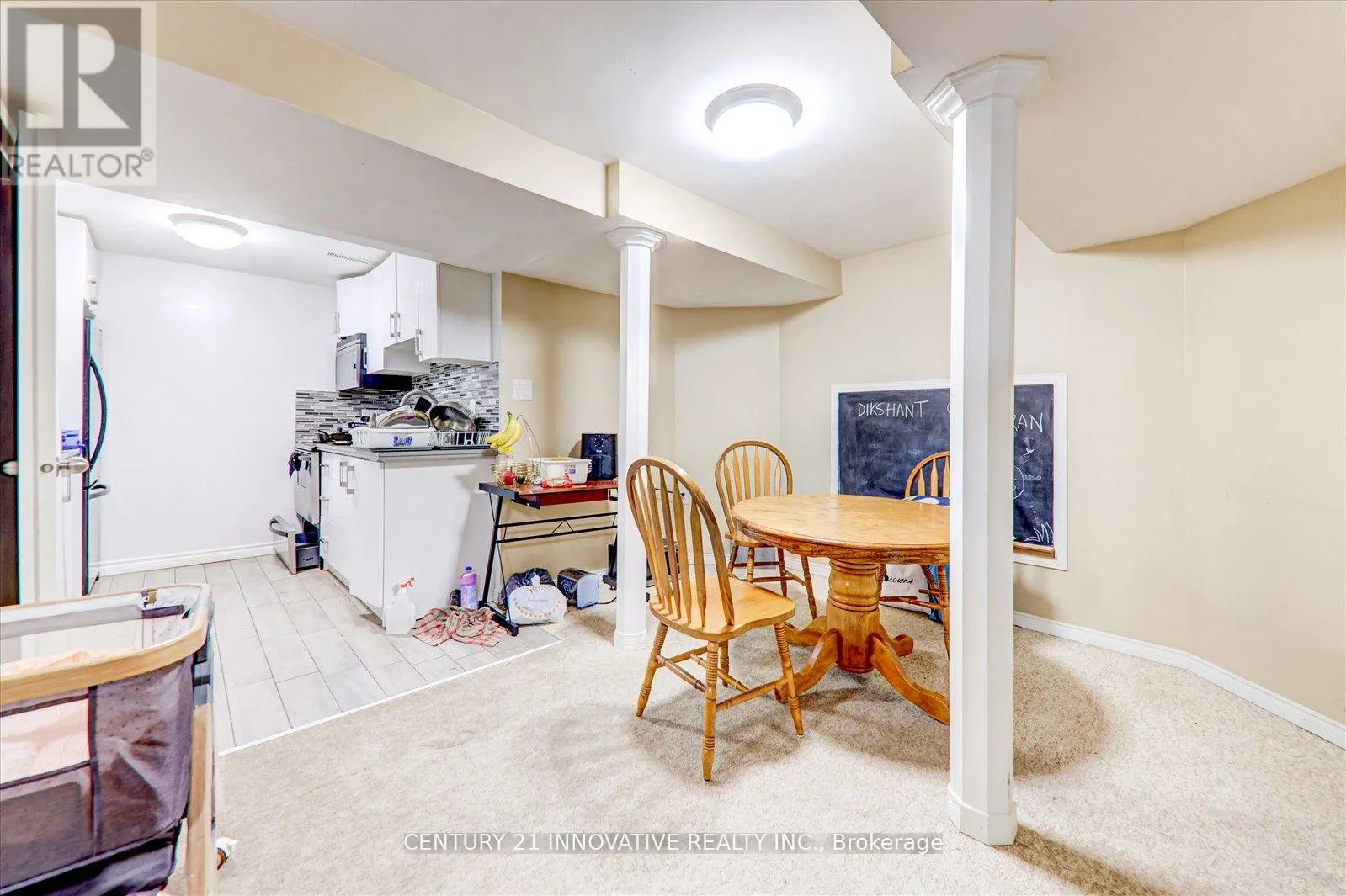 560 STEEPLE HILL