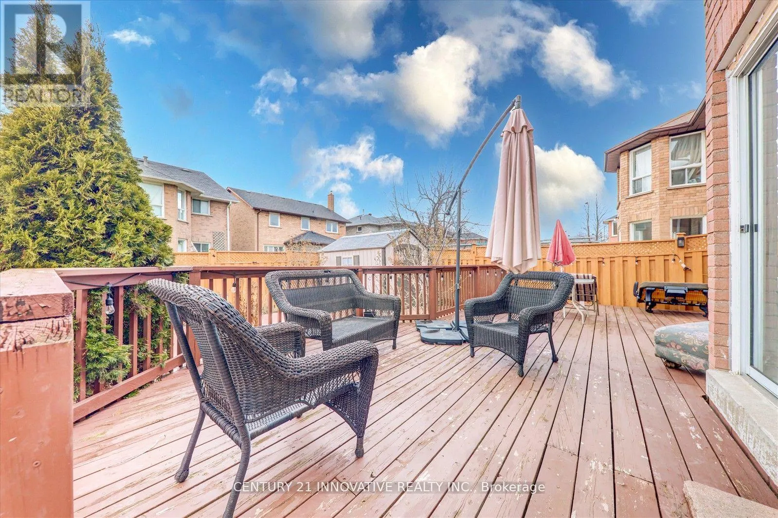560 STEEPLE HILL