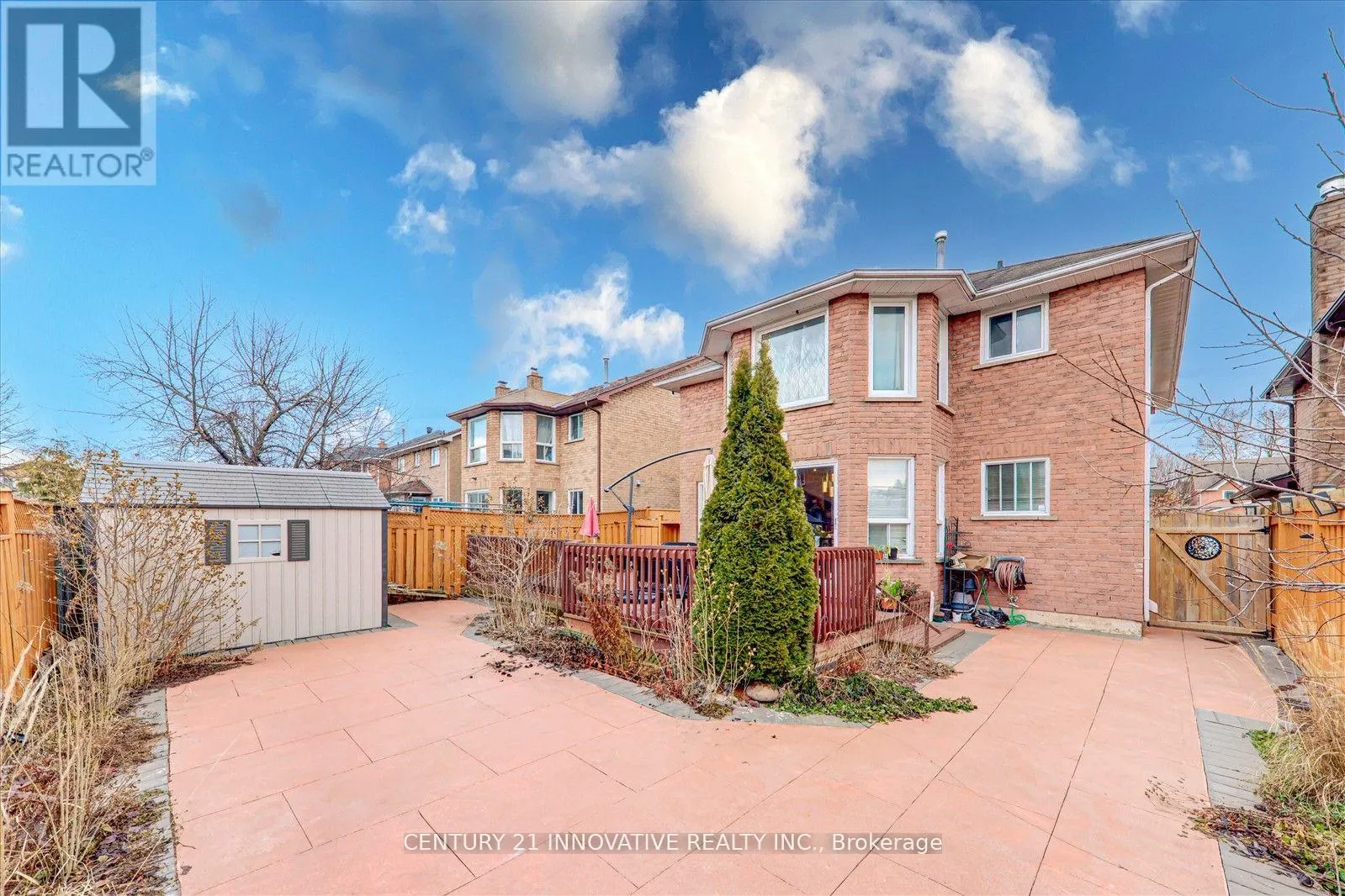 560 STEEPLE HILL