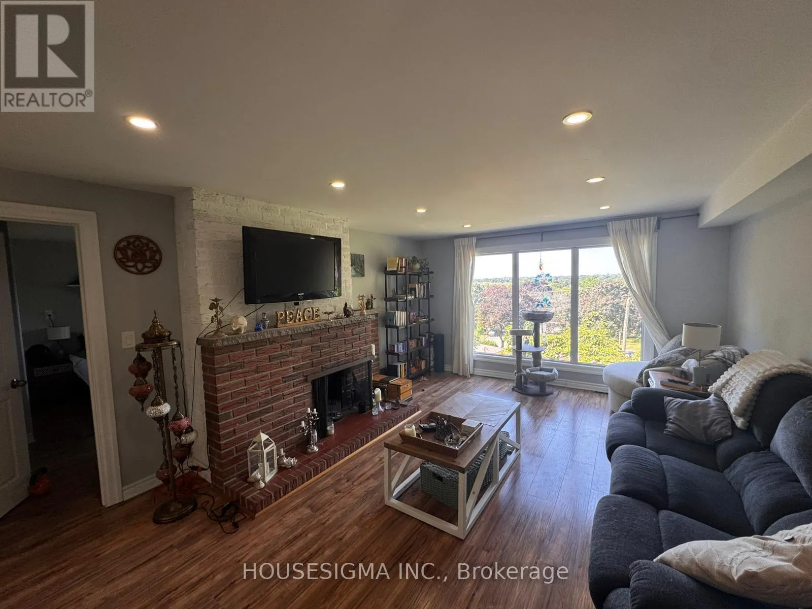 116 GRANDVIEW STREET S