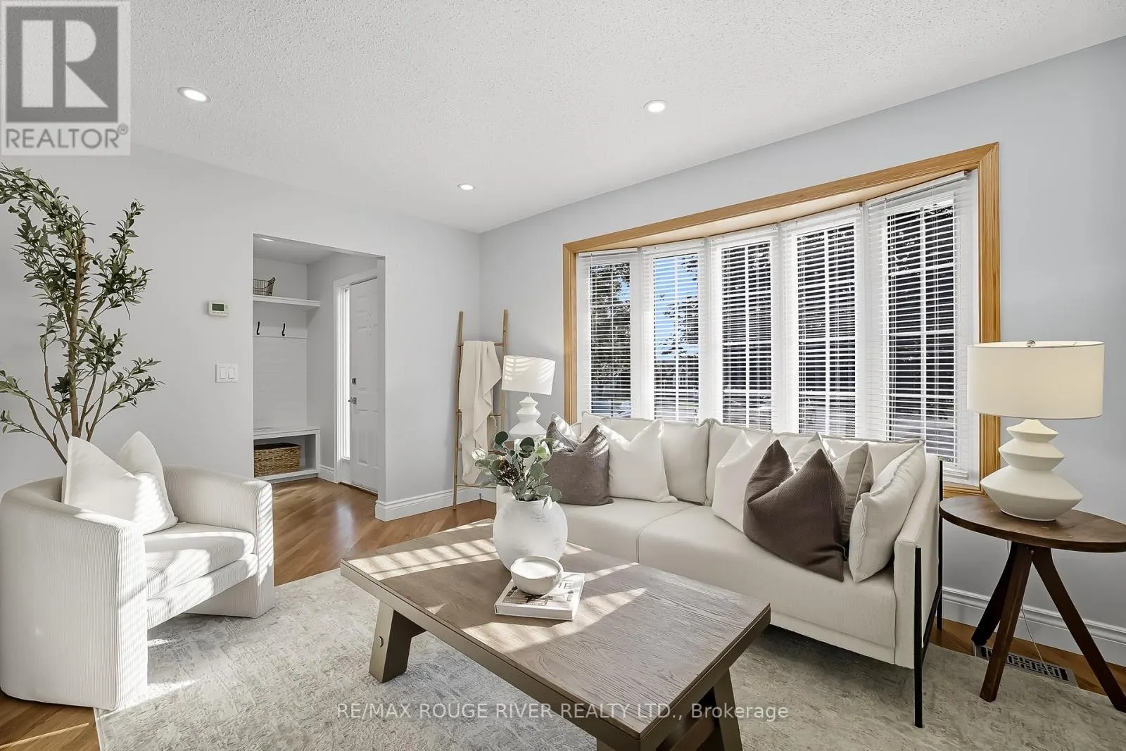 7 VINCENT COURT