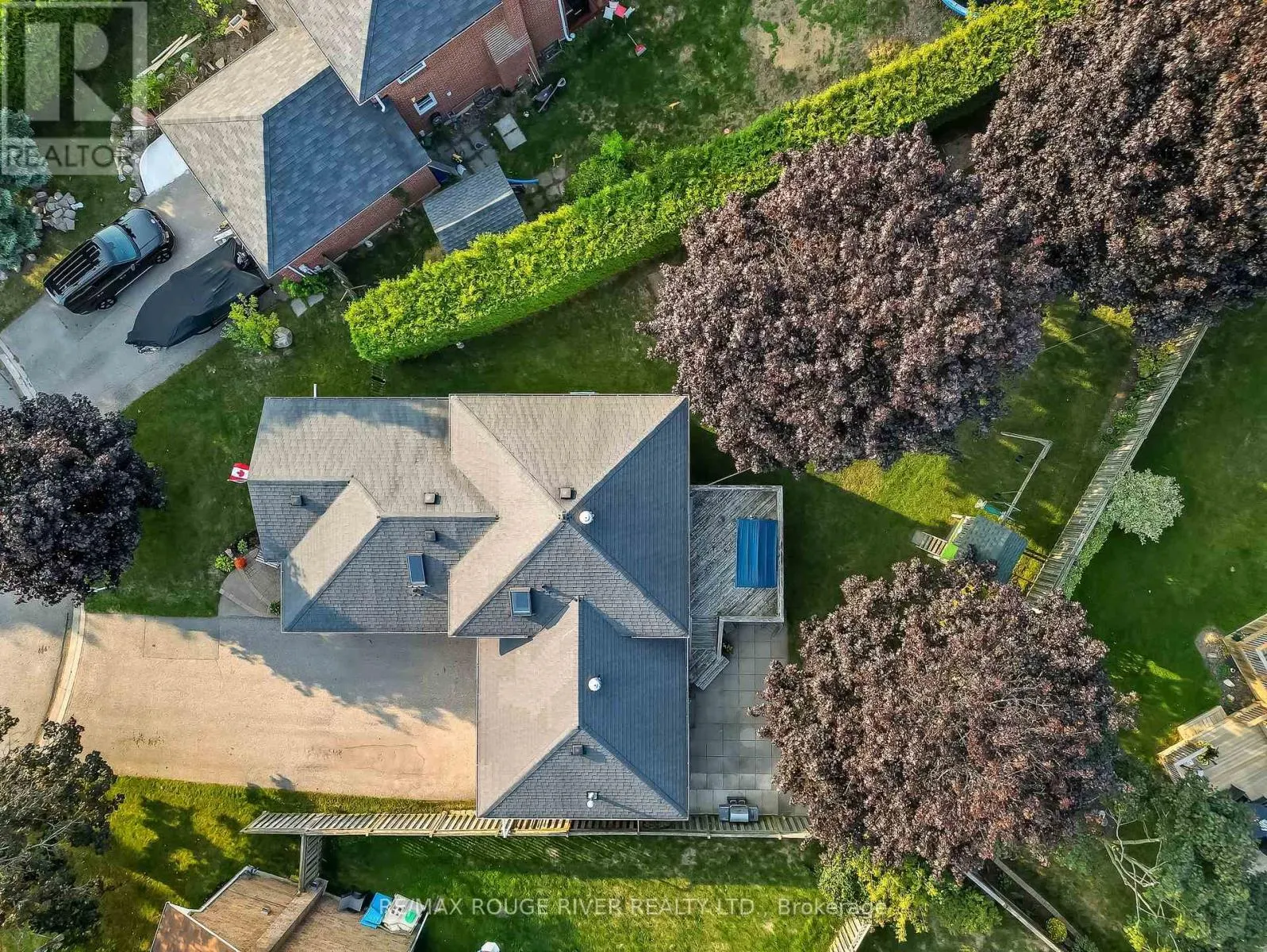 7 VINCENT COURT