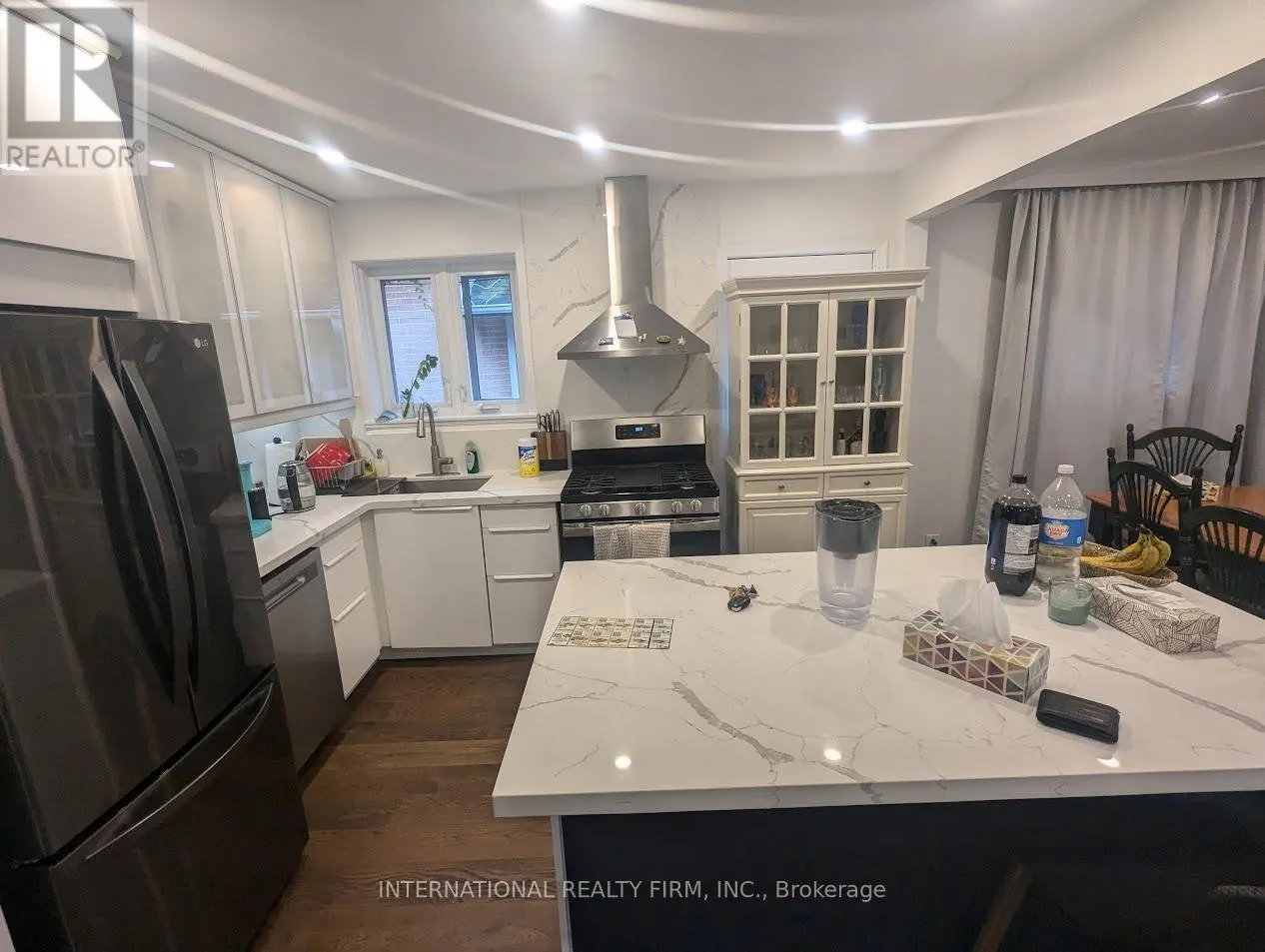 MAIN UNIT - 53 OAKRIDGE DRIVE