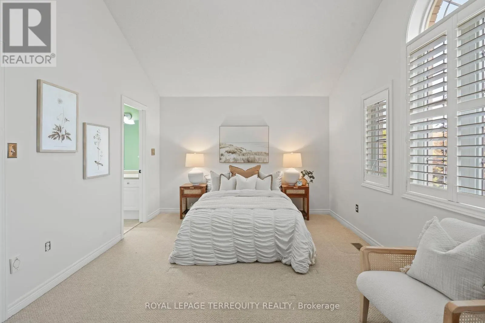 12 KENILWORTH CRESCENT
