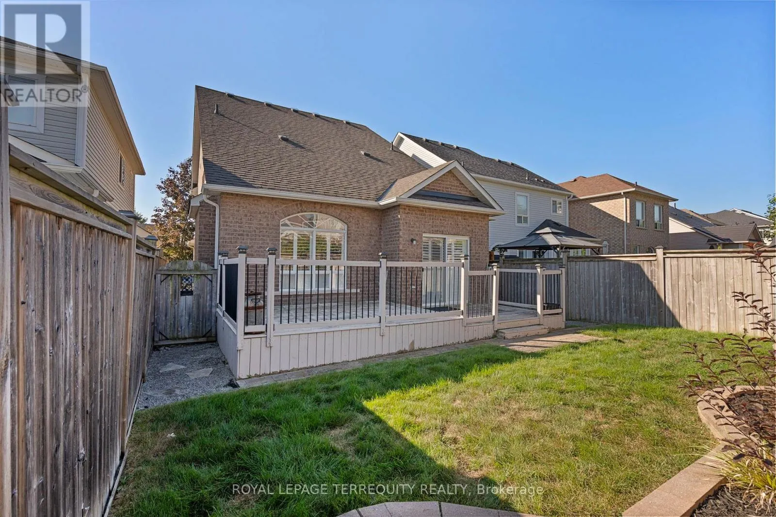 12 KENILWORTH CRESCENT