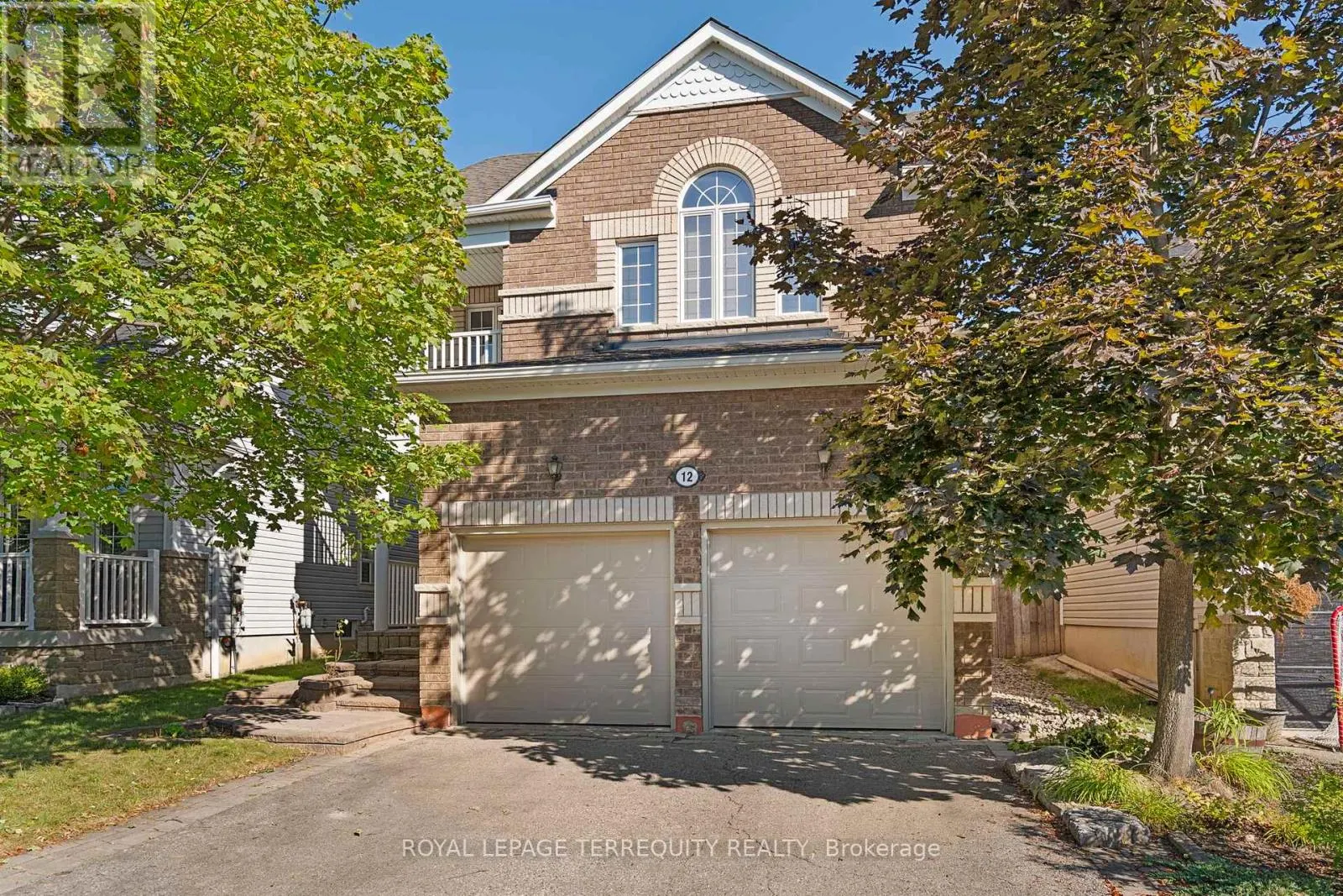 12 KENILWORTH CRESCENT