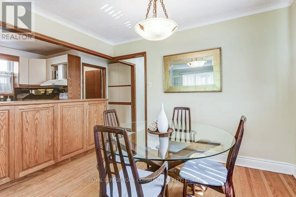 17 DYSON BOULEVARD
