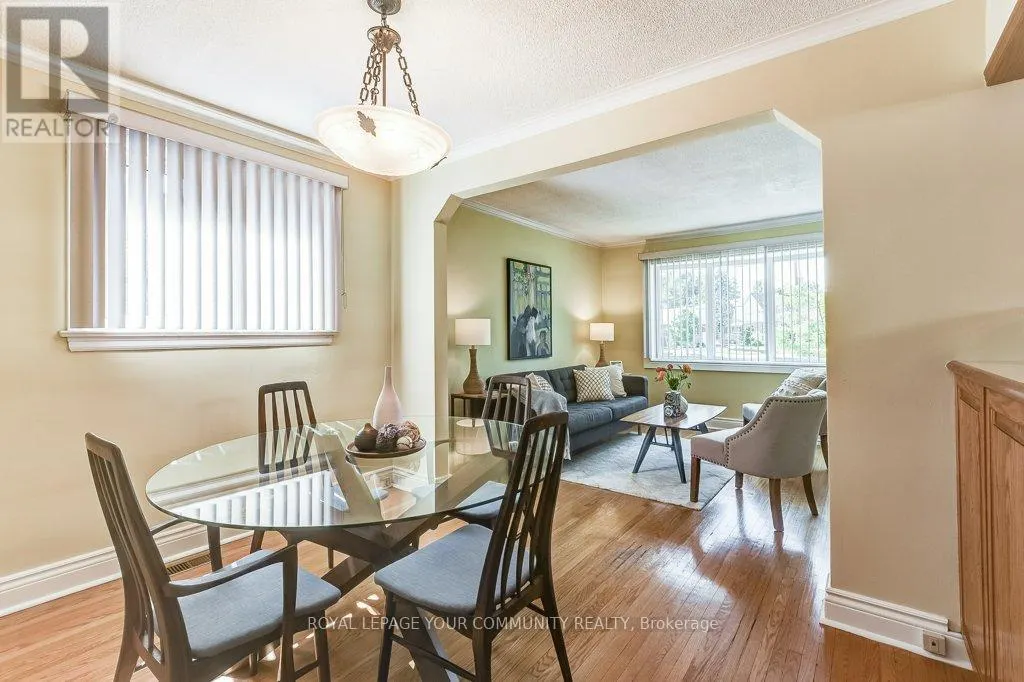 17 DYSON BOULEVARD