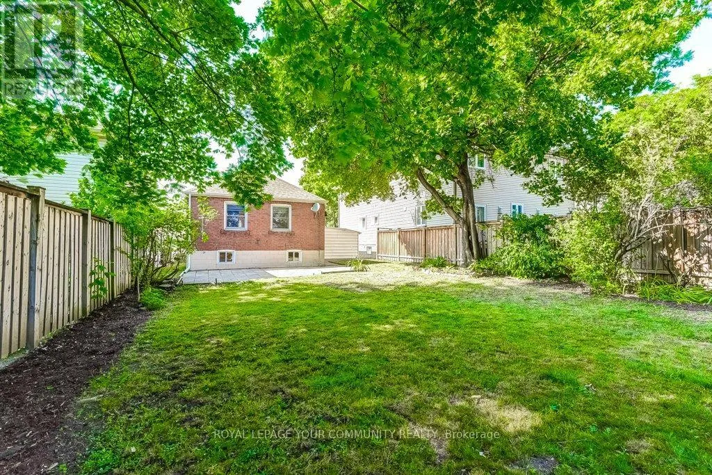 17 DYSON BOULEVARD