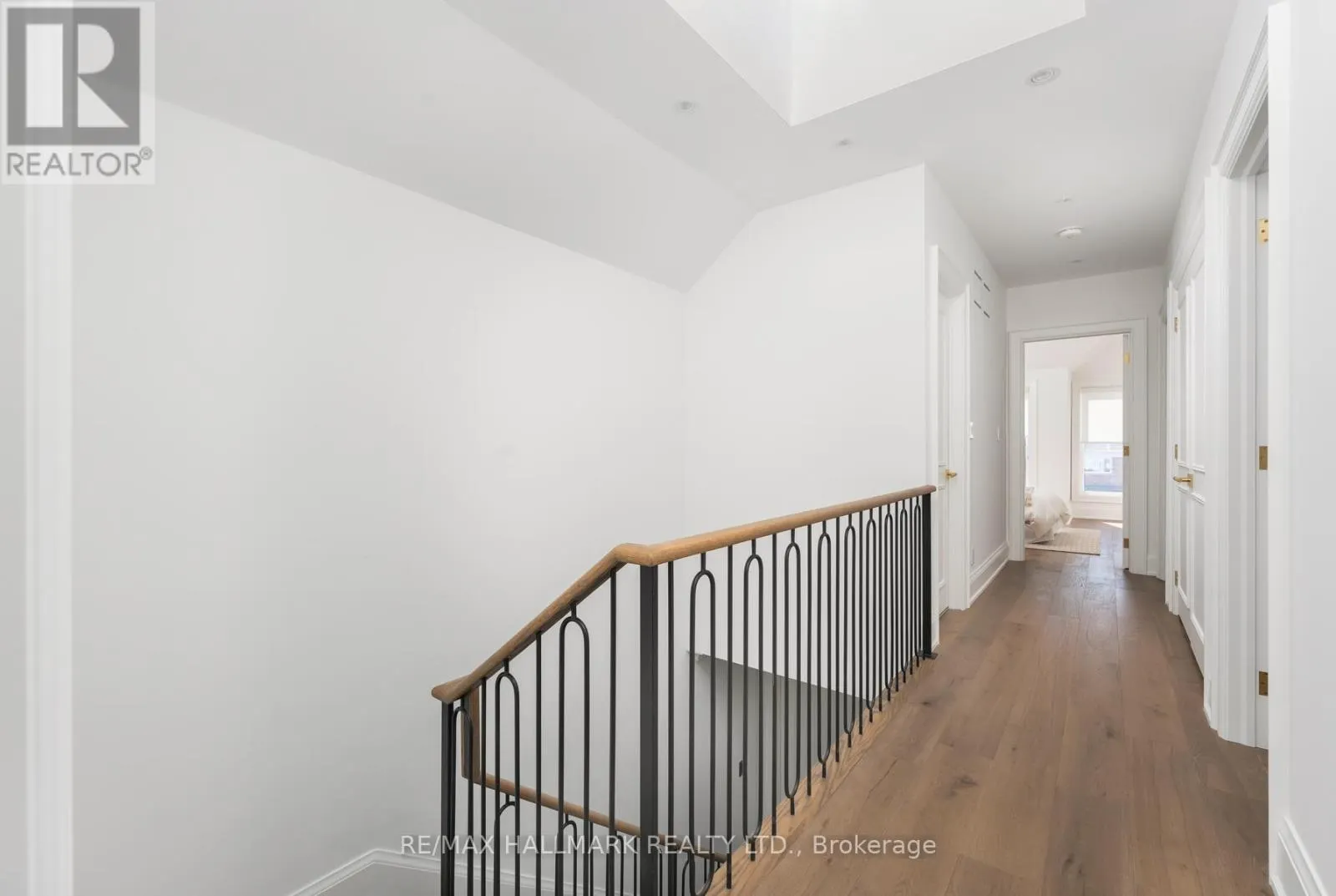 263 LINSMORE CRESCENT