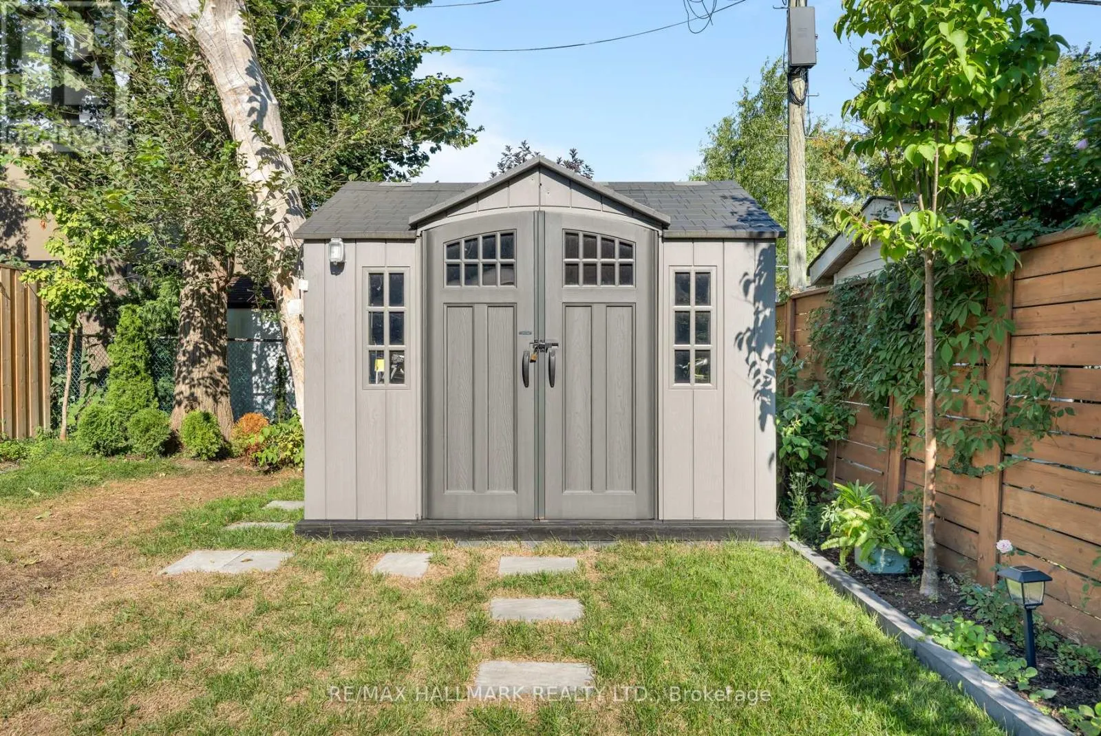 263 LINSMORE CRESCENT