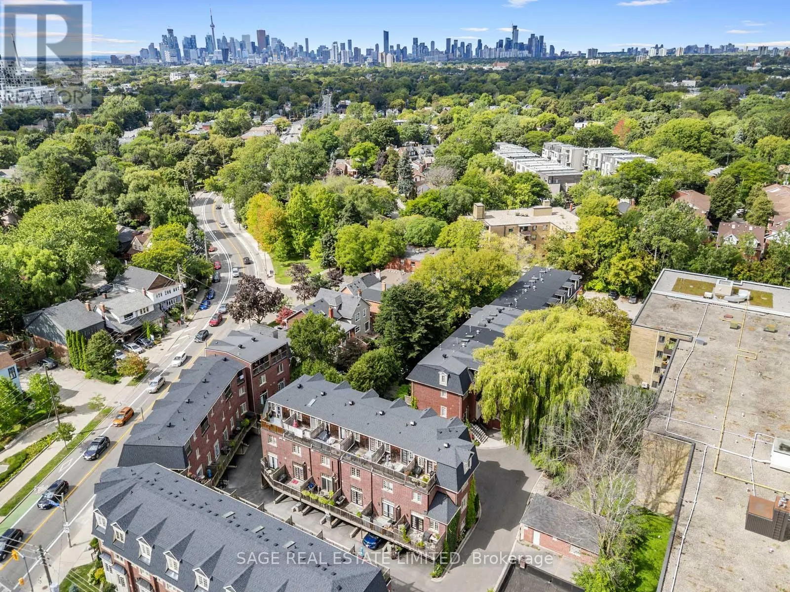31 TOMPKINS MEWS