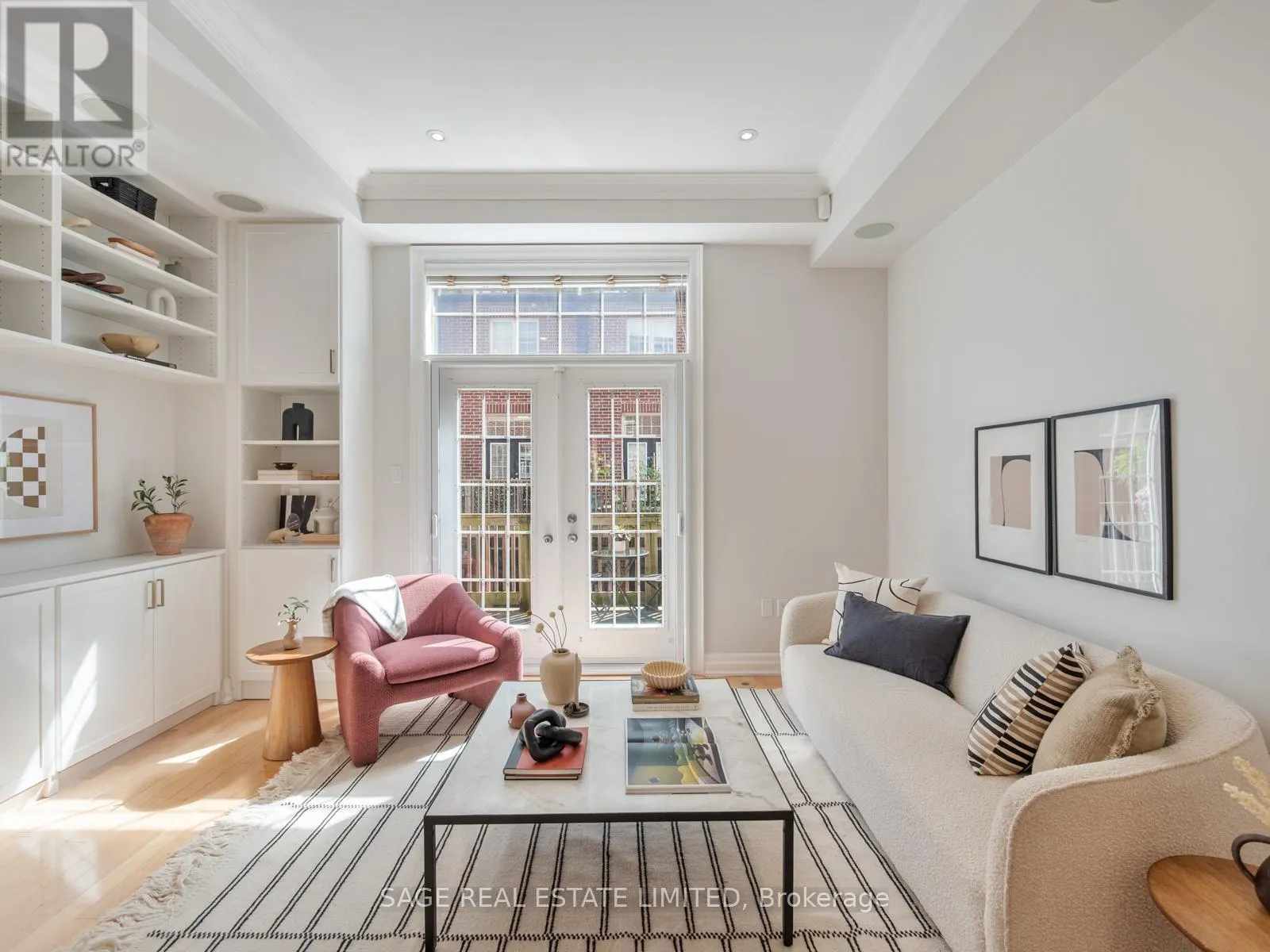 31 TOMPKINS MEWS