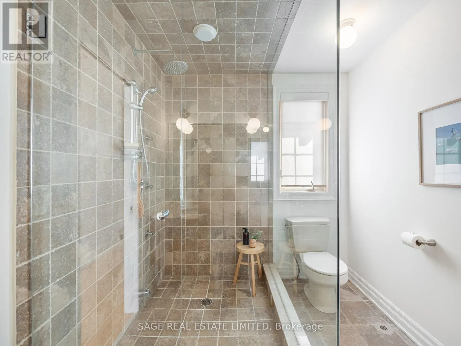 31 TOMPKINS MEWS