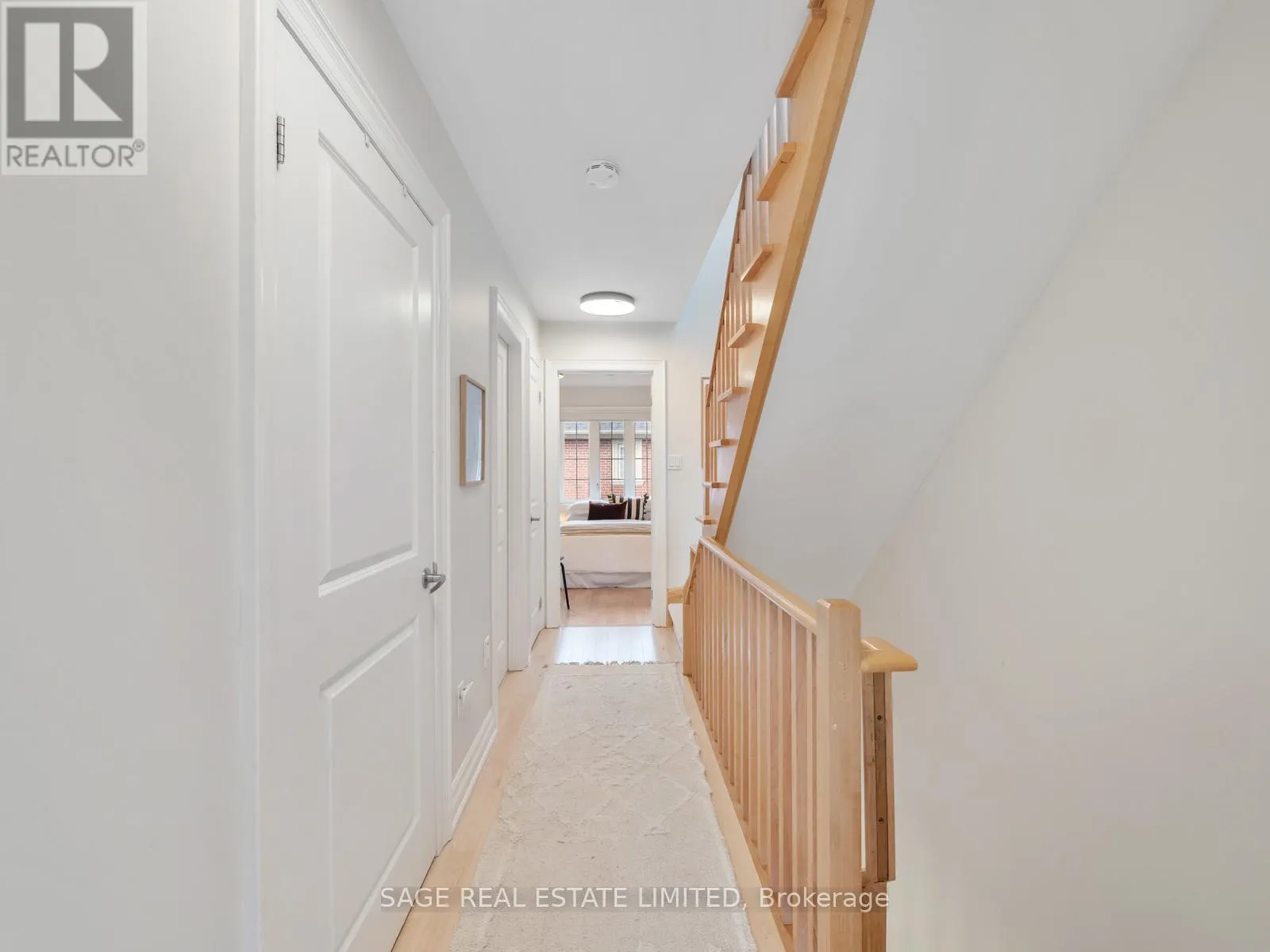 31 TOMPKINS MEWS