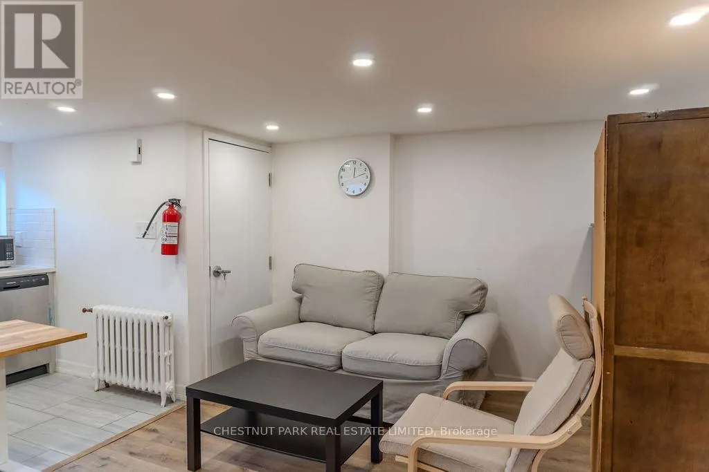 LOWER - 1065 PAPE AVENUE