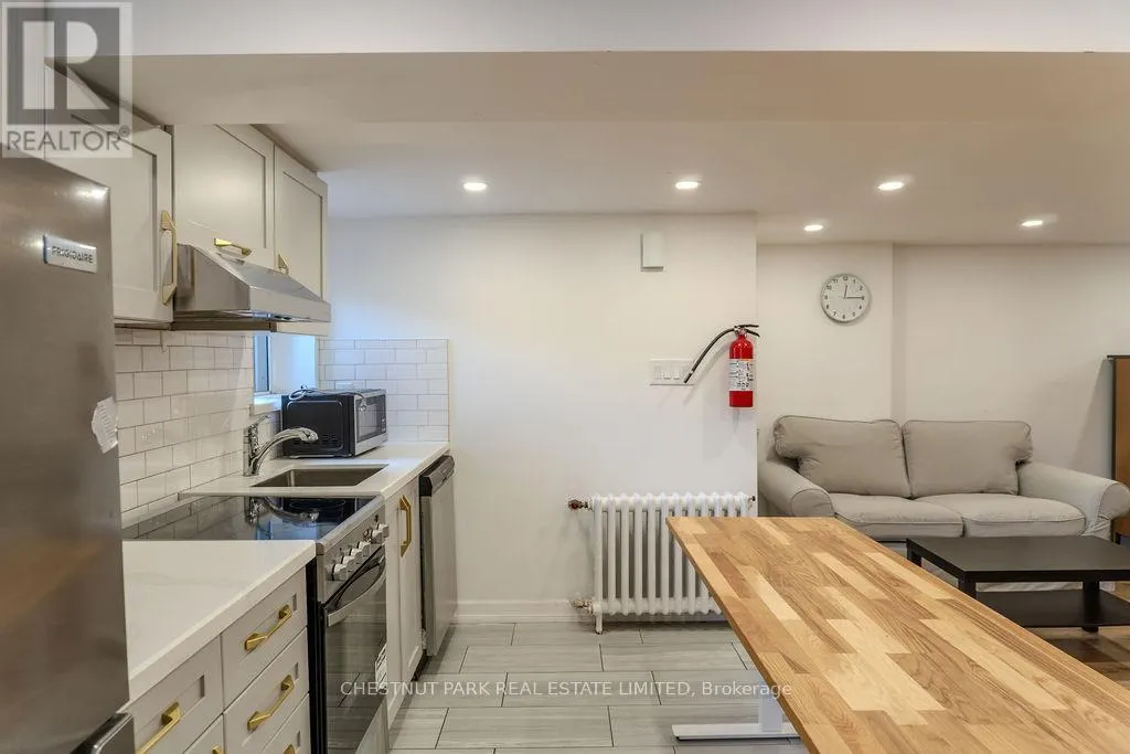 LOWER - 1065 PAPE AVENUE
