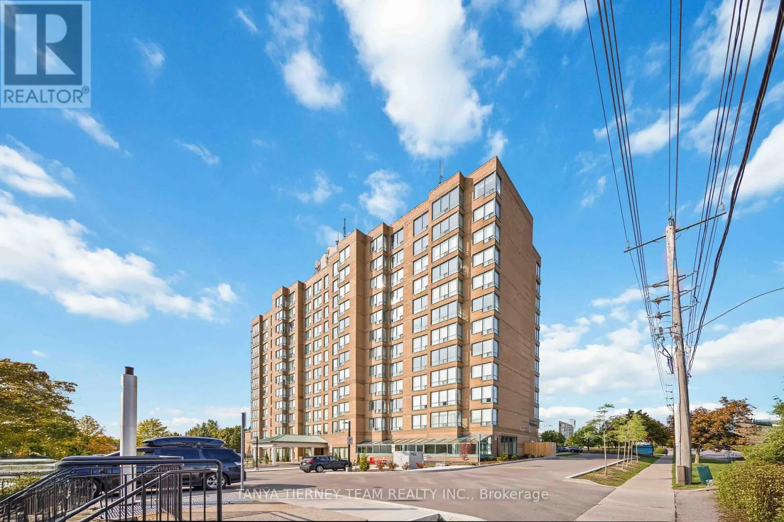 1206 - 711 ROSSLAND ROAD E