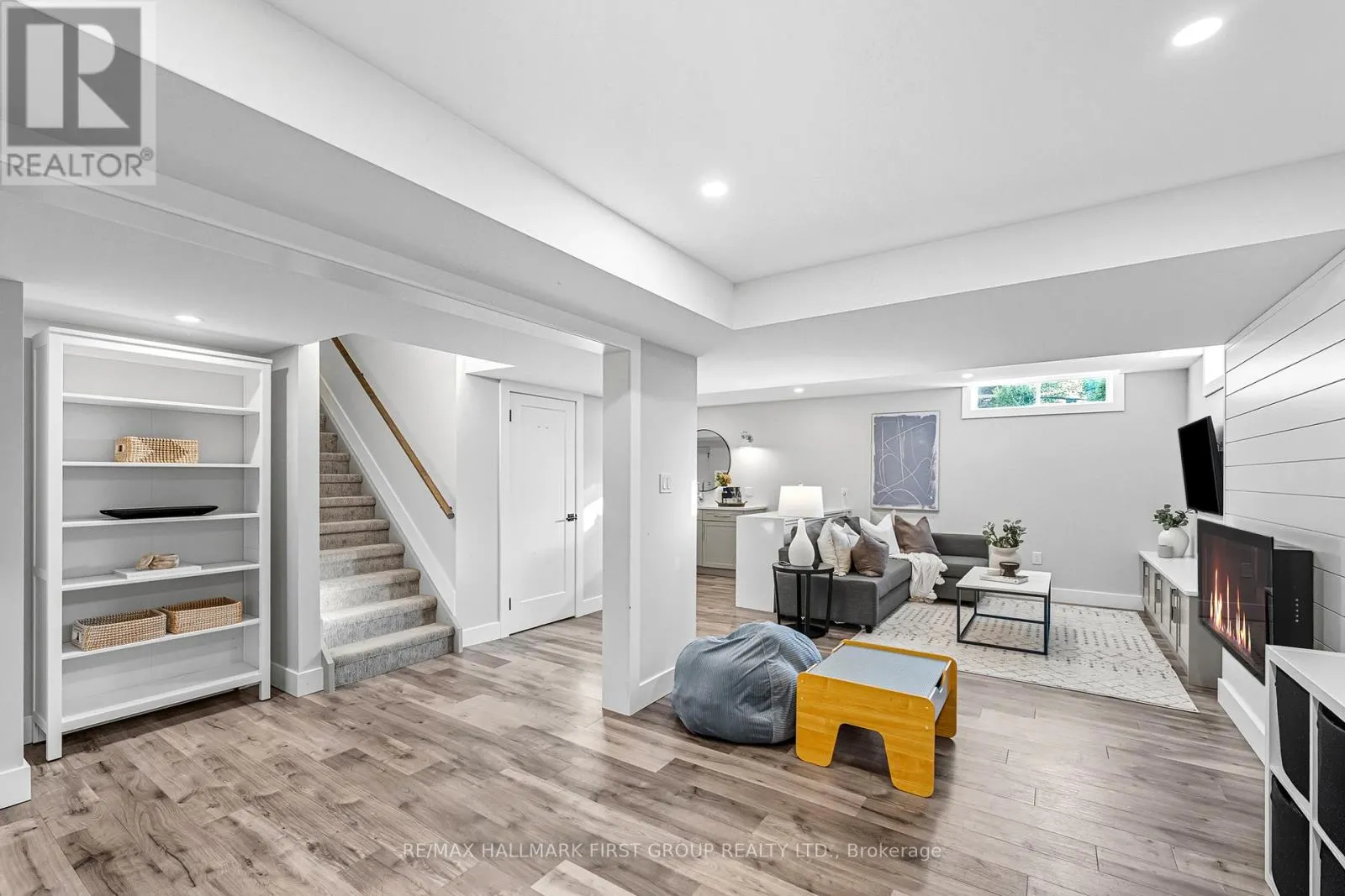 11 MURRAY TABB STREET