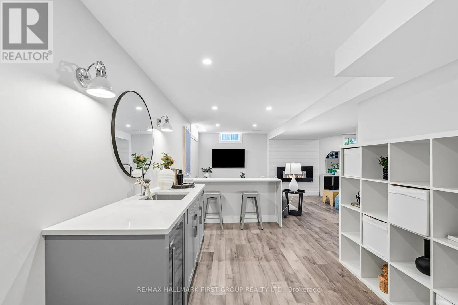 11 MURRAY TABB STREET