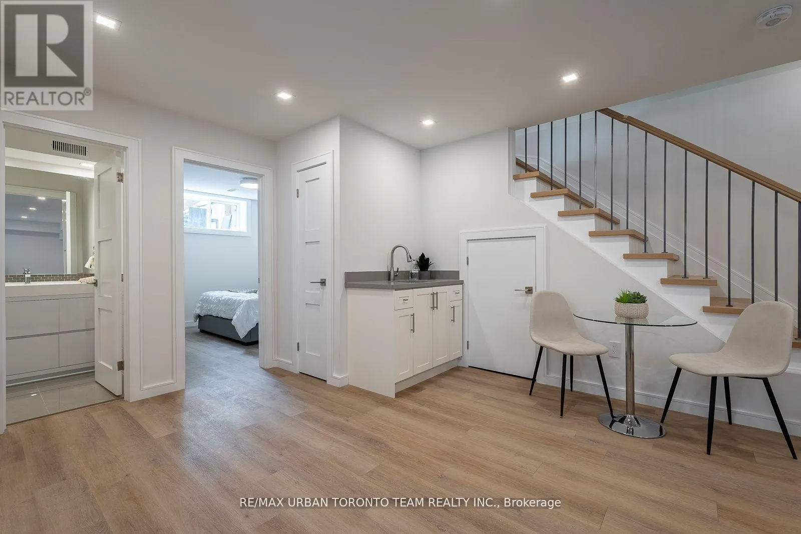 26 KALMAR AVENUE