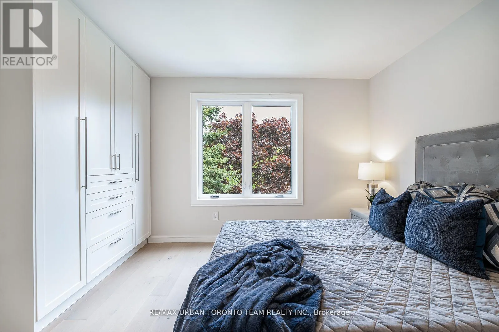 26 KALMAR AVENUE