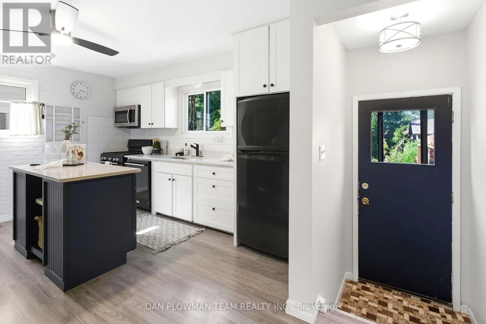 387 SURREY DRIVE