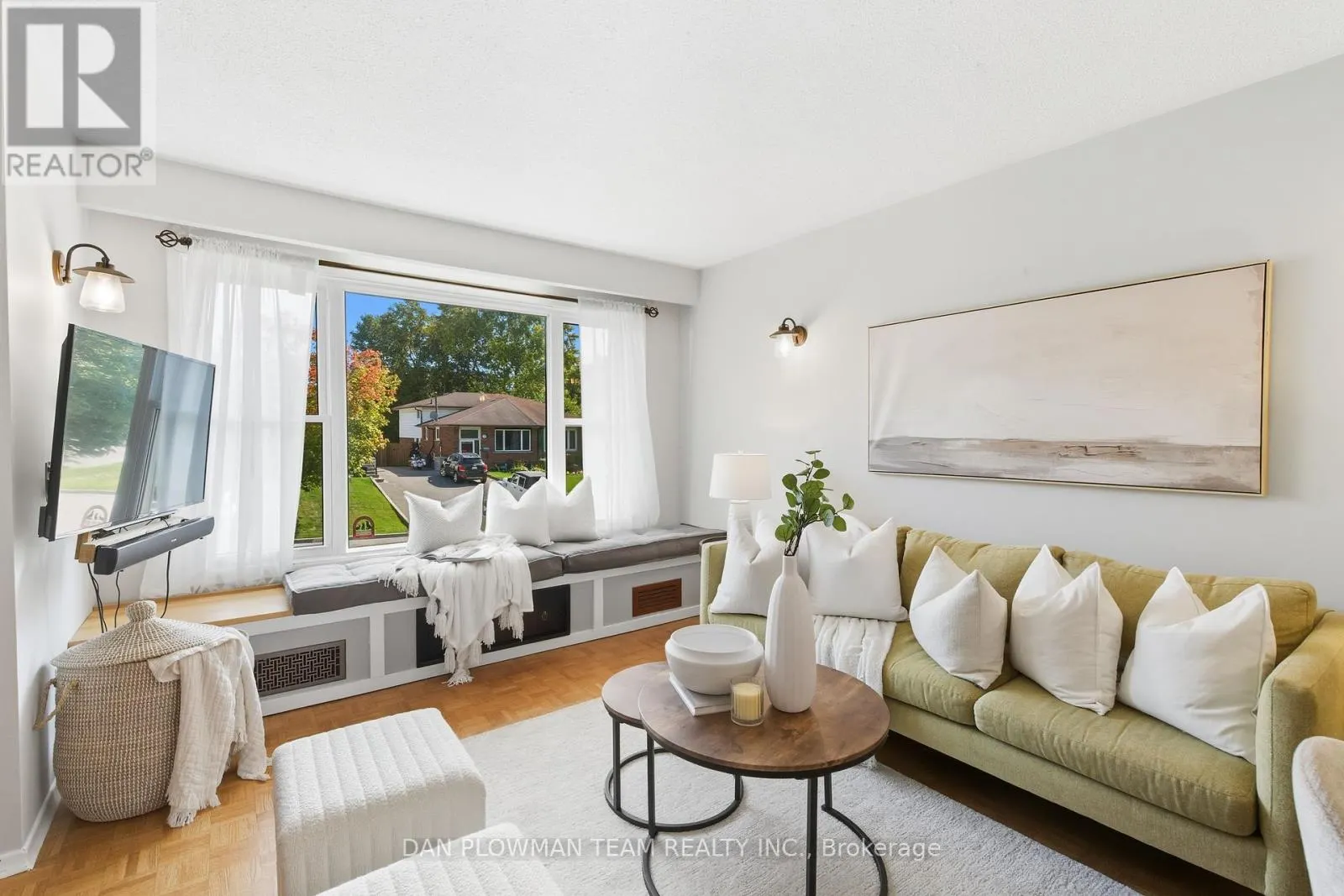 387 SURREY DRIVE