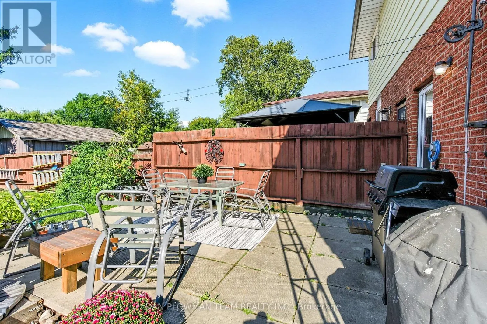 387 SURREY DRIVE