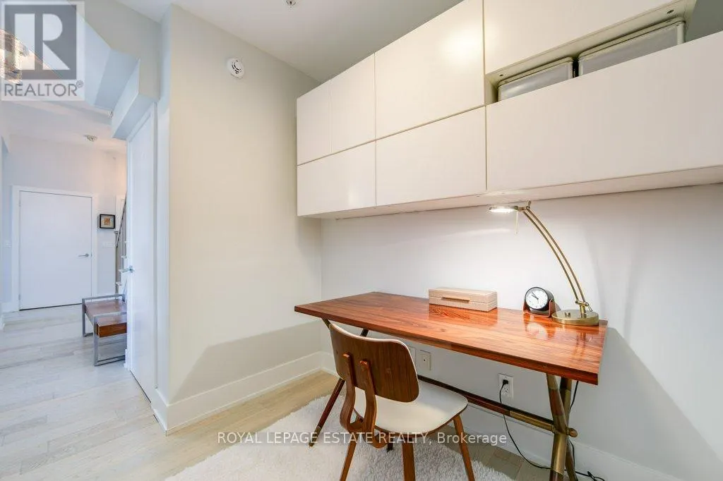 408 - 66 KIPPENDAVIE AVENUE