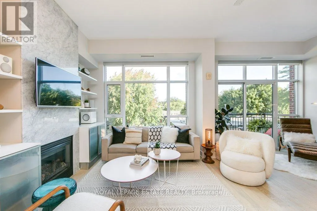 408 - 66 KIPPENDAVIE AVENUE