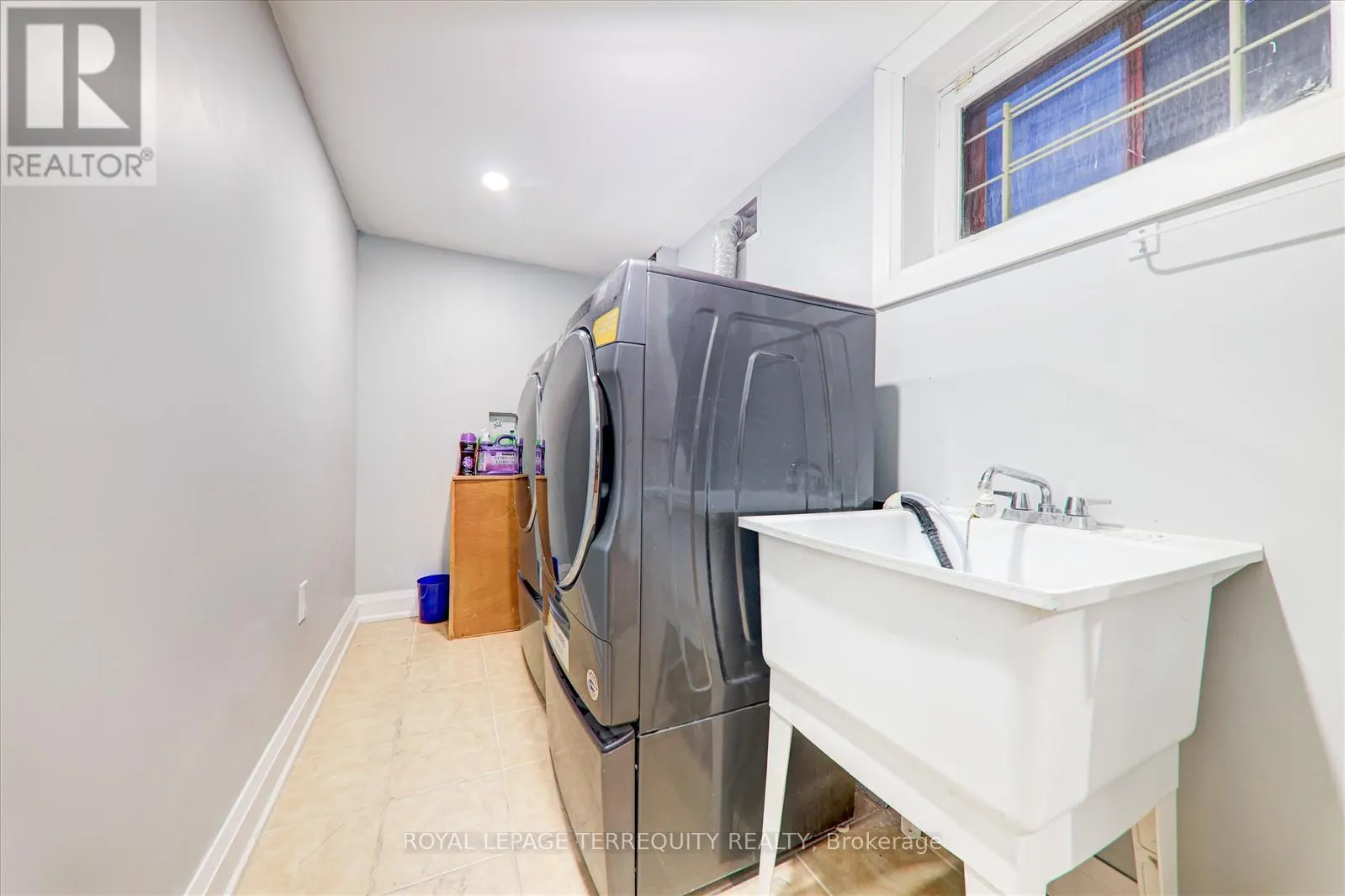 BASEMENT - 171 GUELPH STREET
