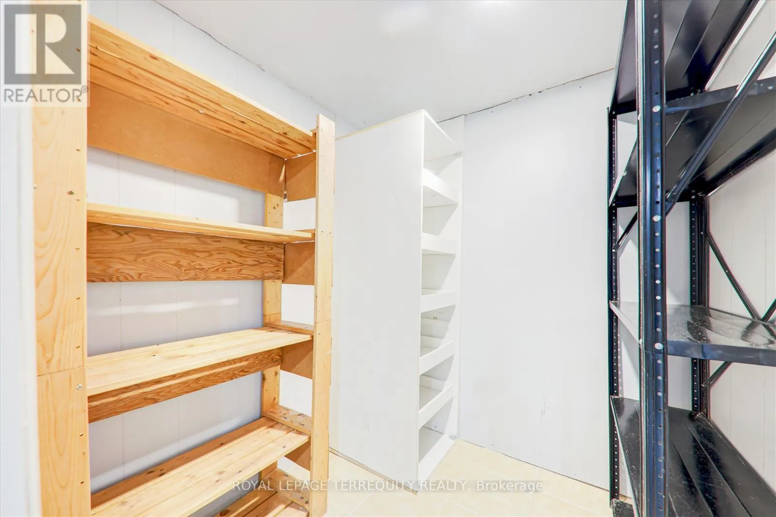 BASEMENT - 171 GUELPH STREET