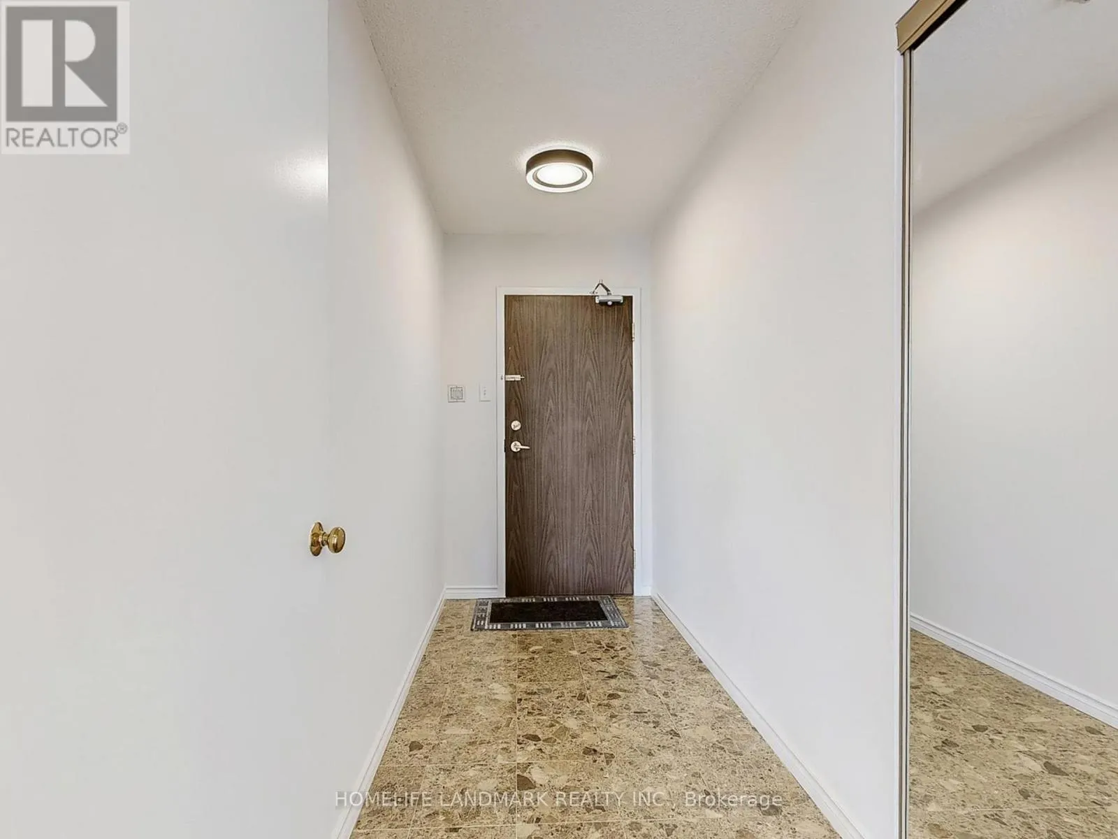 903 - 350 ALTON TOWERS CIRCLE